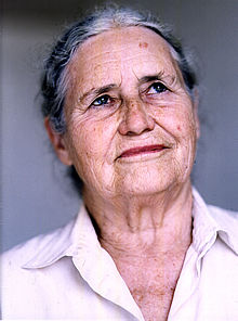 La escritora británica Doris Lessing recibe el Príncipe de Asturias de las Letras