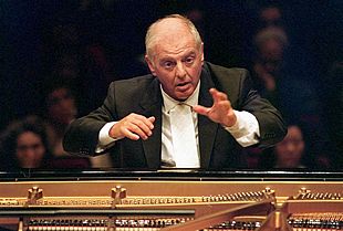 Una orquesta interpreta en Jerusalén a Wagner bajo las protestas del público