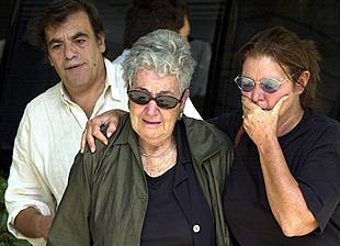 Los restos mortales de Rabal llegan a España tras ser incinerados en Burdeos