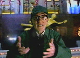 Imagen del  spot  de Woody Allen en la pista de patinaje del Rockefeller Center. Se trata de uno de los seis anuncios con los que Nueva York trata de relanzar su imagen turística.