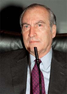 El argentino Tomás Eloy Martínez gana el V Premio Alfaguara de Novela