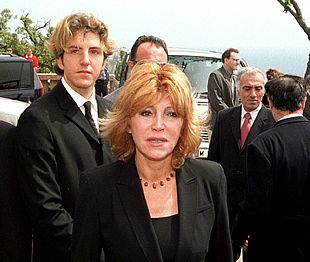 Instalada en Sant Feliú de Guíxols la capilla ardiente del barón Thyssen
