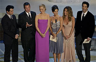 'Friends' y 'The west wing', triunfadores en la entrega de los Emmy