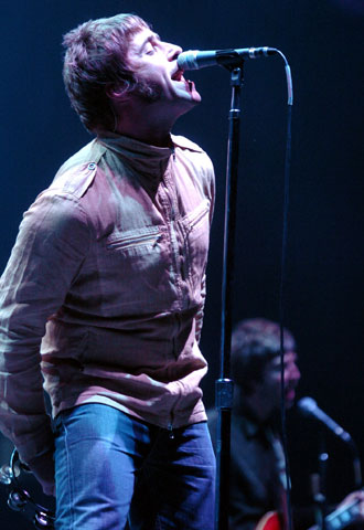 Oasis en concierto