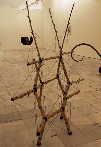 Una de las obras de la exposición  Adolfo Schlosser 1939-2004  que se puede disfrutar en el Reina Sofía.