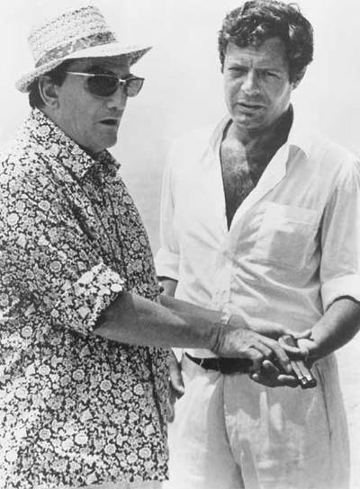 Imagen de Visconti con Marcello Mastroiani durante el rodaje de 'El extranjero' en 1967.