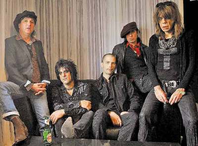 New York Dolls actuarán en el FIB Heineken