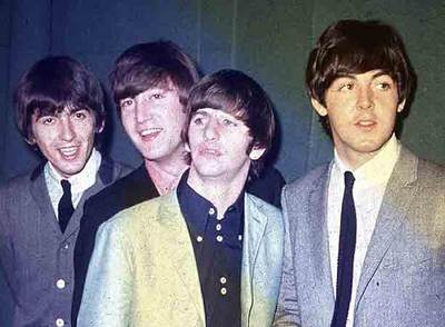 Sale a subasta el primer contrato firmado por los Beatles y Brian Epstein