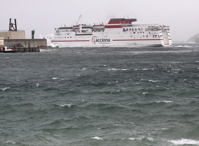 El transbordador  Las Palmas de Gran Canaria  sale del puerto de Ceuta al mediodía del viernes.