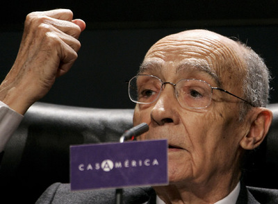 Saramago: "La crisis es un atentado contra la dignidad humana"
