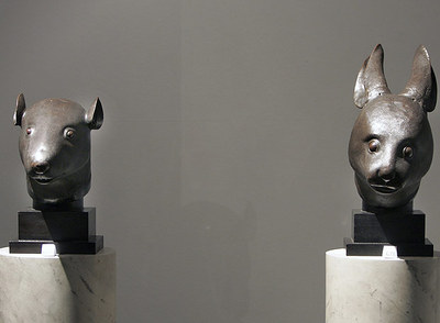 Los bronces de la colección Saint Laurent caen en el juego de China