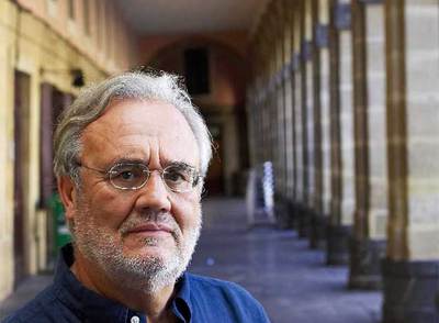 Manuel Gutiérrez Aragón consigue con su primera novela el premio Herralde