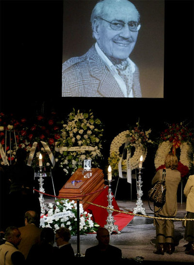 Aplausos por oraciones para López Vázquez