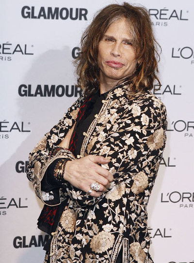 El cantante asistió ayer a la gala del premio Mujer del Año 2009 concedido por la revista 'Glamour'