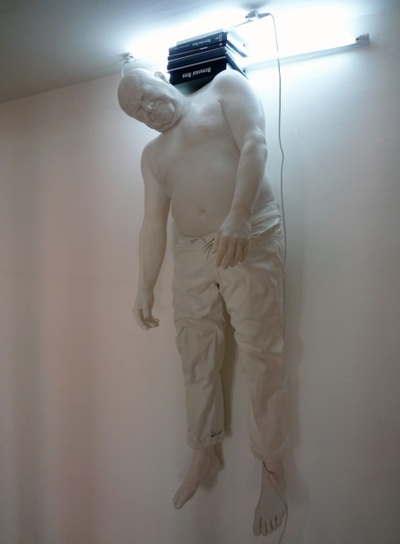 Una de las obras de la muestra  Bernardí Roig. Shadows must dance , en el IVAM.