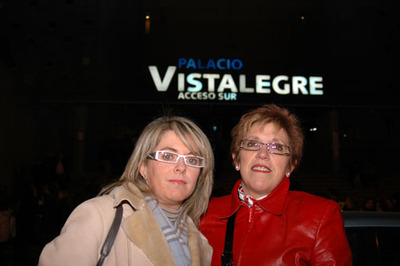  Ainhoa Perdiguero, 34 años y Lola Perdiguero, 55 años . Son tía y sobrina y ambas, pese a su diferencia de edad, se consideran 