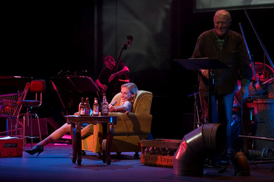 Ute Lemper y Mario Gas, en el montaje  The Bukowski Project .