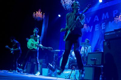 El grupo musical Vampire Weekend, que actuará en el Festival de Benicàssim, durante un concierto en Madrid.