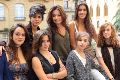 El reparto de  Blog , la primera película de Elena Trapé, en el Festival de Cine de San Sebastián.