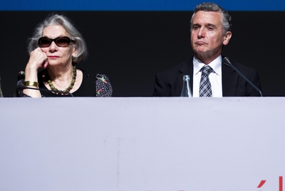 Christine Ruiz-Picasso, nuera del artista malagueño, junto al consejero de Cultura de la Junta de Andalucía, Paulino Plata, durante la rueda de prensa donde ha criticado la 