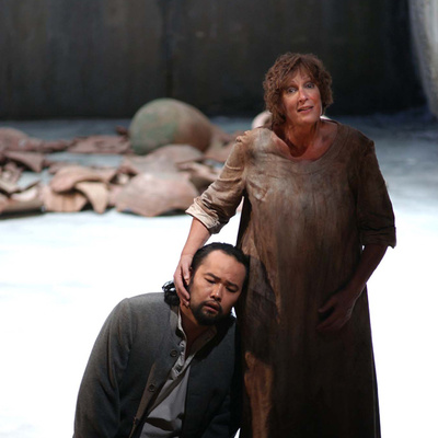 Deborah Polaski en los ensayos de la producción actual.