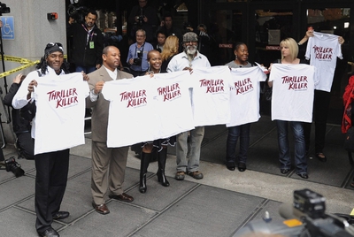 Fans del fallecido Michael Jackson, fuera de la Corte Superior de Los Ángeles.