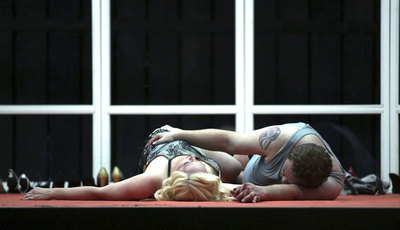 Imagen del ensayo de la ópera   Lady Macbecth de Mtsensk  de Dmitri Shostakóvich, que se representa en el Teatro Real.