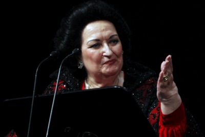 La soprano catalana, Montserrat Caballe, durante el homenaje que recibió en el Liceo de Barcelona, con motivo del medio siglo de su debut en el teatro.