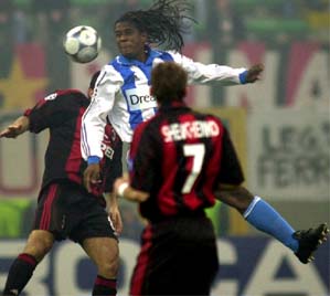 Deportivo y Valencia se clasifican primeros para cuartos