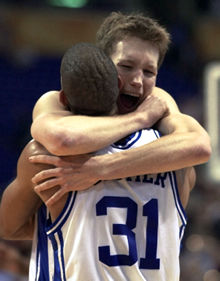 Duke logra su tercer título de la Liga universitaria al vencer 82-72 a los 'Wildcats' de Arizona