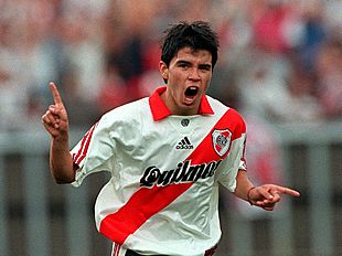 El River Plate frustra el traspaso del argentino Saviola al Barça