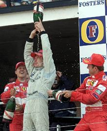 Hakkinen se reencuentra con la victoria y pospone la celebración de Schumacher