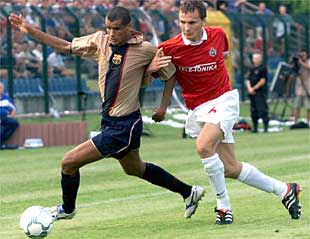 Barcelona y Mallorca se juegan hoy entre dudas su pase a la Liga de Campeones