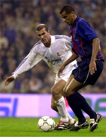 El Madrid se impone al Barcelona en un partido poco vibrante (2-0)