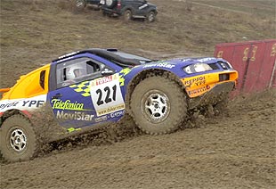 Gil y Tornabell (Seat Córdoba), durante la tercera especial disputada cerca del estadio de  La Peineta .