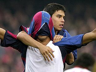 Rivaldo lidera un Barça vertebrado