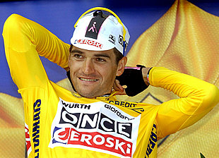 Galdeano se pone  maillot  amarillo el pasado día 10 de julio.