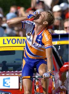 El holandés Boogerd  gana la etapa reina de los Alpes