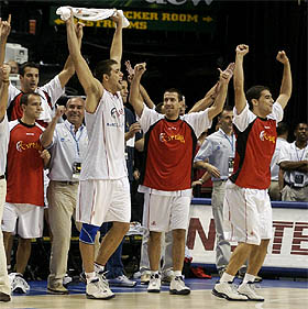 España apuntilla a Estados Unidos con una remontada épica