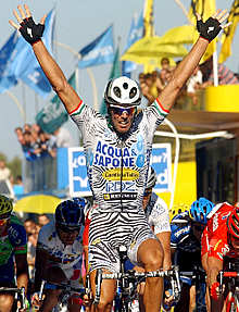 Cipollini repite victoria tras imponerse en el 'sprint' de Roquetas