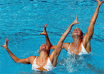 Las nadadoras han conseguido con su ejercicio la tercera medalla española.