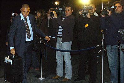 Ronaldo, a su llegada anoche al hotel de concentración de su equipo en Barcelona.
