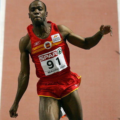 Lino, en unos de sus saltos de clasificación de esta mañana.