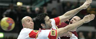 Lozano y Garabaya tratan de bloquear a Ghazal