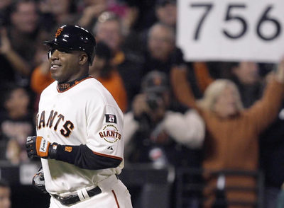 Bonds ya es el rey de los 'home runs'