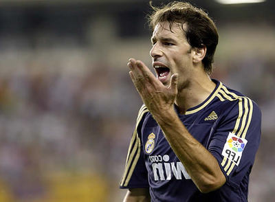 Van Nistelrooy, durante el partido que enfrentó al Real Madrid contra el Valladolid