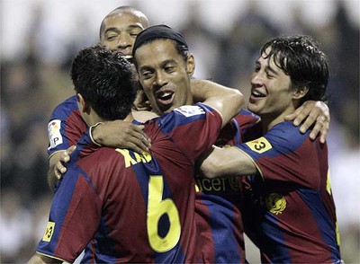 El Barça reduce el brío zaragocista