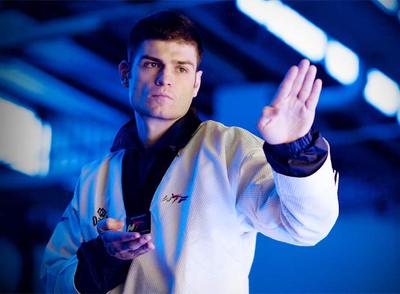 El taekwondista, campeón del mundo, gana su primer combate