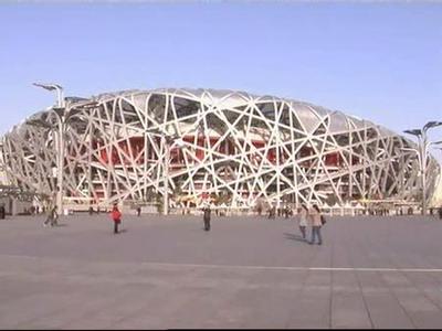 El estadio olímpico El Nido se transforma en un circuito de automovilismo