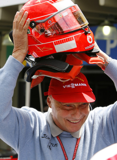 Lauda: "No apostaré mi dinero por Schumacher"